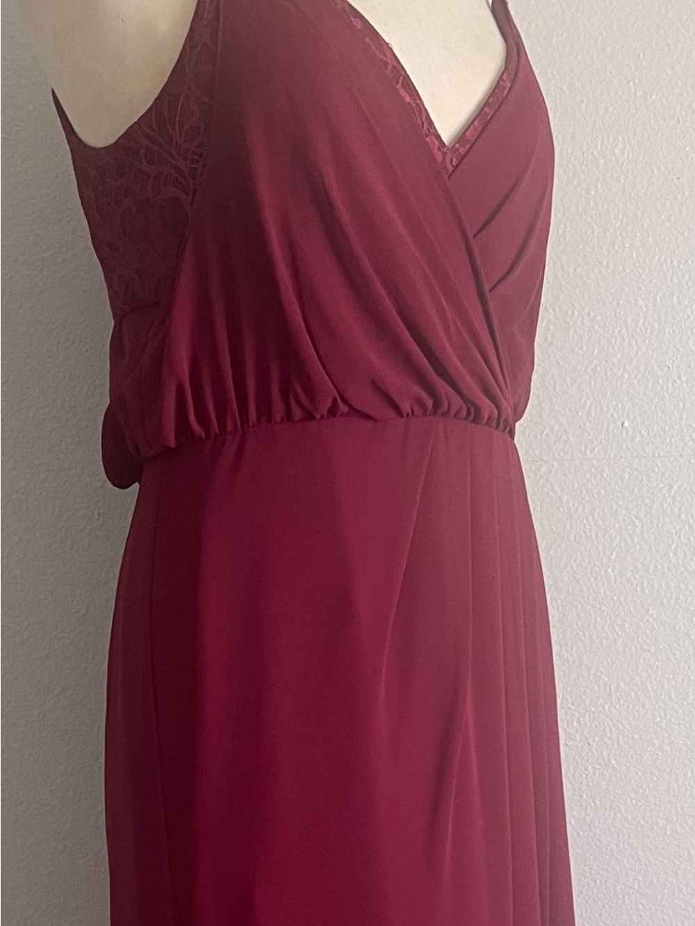 Hayley Paige Occasions Size 12 Maroon Chiffon Formal Dress (Style #52103)